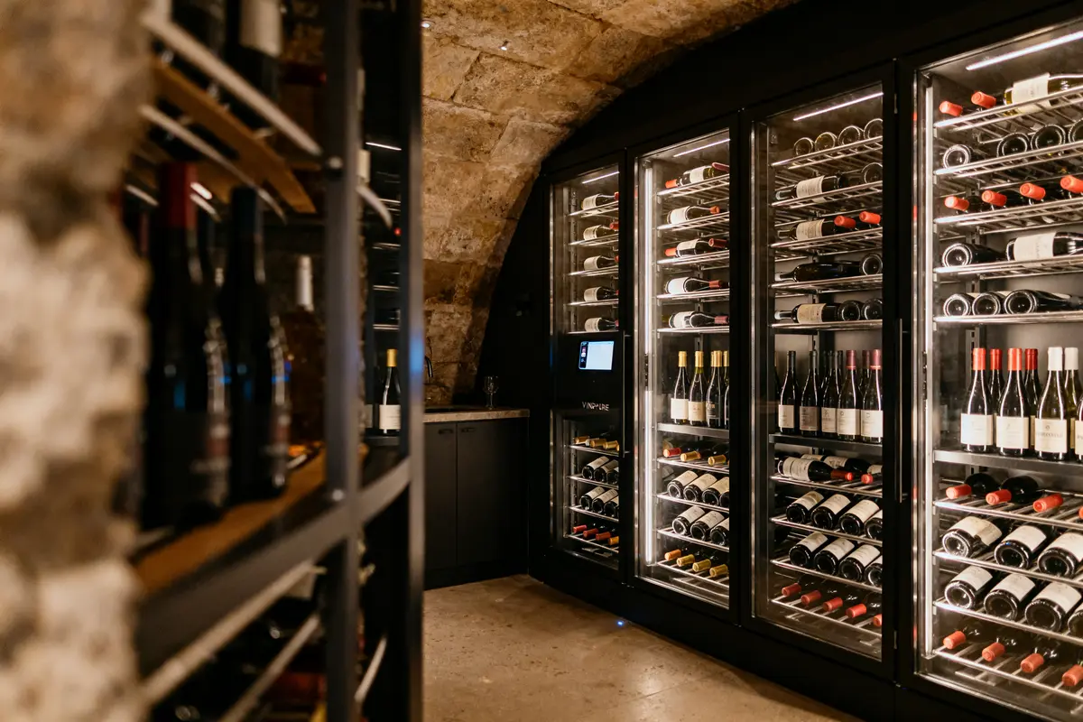 Marque Vinosphere : avis, pièces et caves à vin essentielles